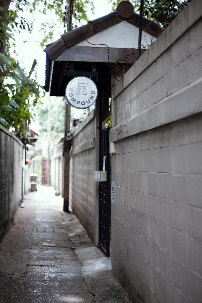 The Hidden House Hostel Bangkok Exterior photo